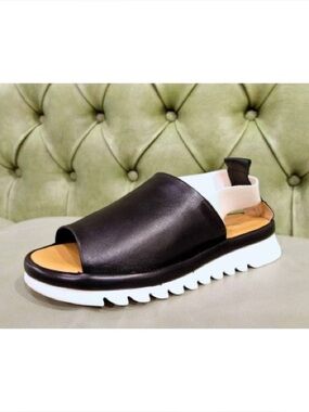 The Flexx Black Leather Slingback Sandal Vera Pelle Italian Leather Sz 7.5 NWOB